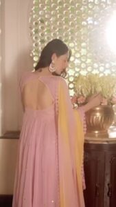 Actress Shivani Pancholi HD Photos and Wallpapers September 2025