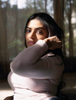 Shivani Rajashekar Instagram - Pc @konda.karthikeya
Creative director @harithamarthi