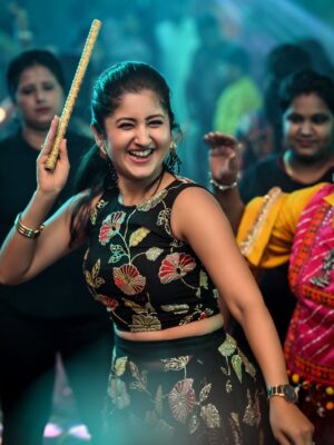 Shivani Sangita Instagram - It’s the Festival Time ✨
Durga Puja ra Apana Samastanku Anek Anek Subechha 🥰😇🙏🏻 

@raasnavrang thank you enjoyed to the fullest✨
@keshab_raaz thank you for the clicks 🌈

#navratri #dandiya #durgamaa #candid #thatsme