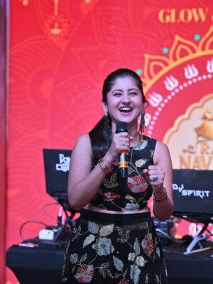 Shivani Sangita Instagram - It’s the Festival Time ✨
Durga Puja ra Apana Samastanku Anek Anek Subechha 🥰😇🙏🏻 

@raasnavrang thank you enjoyed to the fullest✨
@keshab_raaz thank you for the clicks 🌈

#navratri #dandiya #durgamaa #candid #thatsme