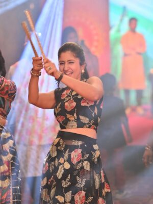 Shivani Sangita Instagram - It’s the Festival Time ✨
Durga Puja ra Apana Samastanku Anek Anek Subechha 🥰😇🙏🏻 

@raasnavrang thank you enjoyed to the fullest✨
@keshab_raaz thank you for the clicks 🌈

#navratri #dandiya #durgamaa #candid #thatsme