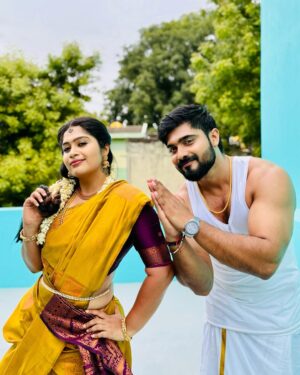 Shobanaa Uthaman Instagram - Did you like our version of Kotta Pakkum?? 🙈🥰🫶🏻 @itisshobanaa @sameer_starboy #poongratruthirumbuma