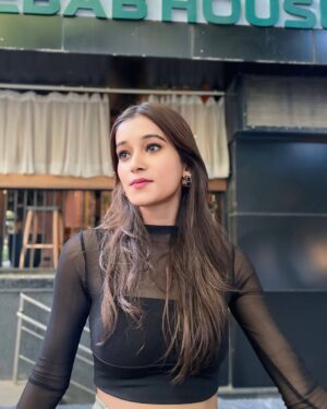 Shona Gupta Instagram - your favourite photos 1.2.3.4♥️🥀
@shonagupta1706
comment box mein batao?
#post #photooftheday #photooftheday #photo #shooky #newpost #trendingpost #viral #love