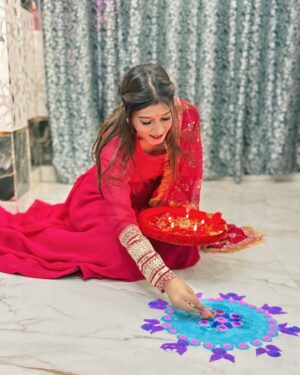 Shona Gupta Instagram - 💜Diwali celebrate🪔🔥 @shonagupta1706
#post #photooftheday #photography #viral #instagood #instagram #india #love #shootpentax #photoshoot