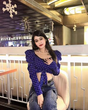 Shona Gupta Instagram - 💙𝗘𝗡𝗗 𝟮𝟬𝟮𝟯🤍  @shonagupta1706