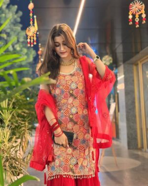 Shona Gupta Instagram - ♥️Happy Diwali♥️🔥My insta friends❤️🪔
@shonagupta1706
#post #photography #photooftheday #new #nephew #photo #viral #instagood #instagram #loveyourself