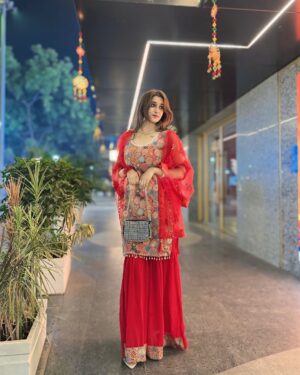 Shona Gupta Instagram - ♥️Happy Diwali♥️🔥My insta friends❤️🪔
@shonagupta1706
#post #photography #photooftheday #new #nephew #photo #viral #instagood #instagram #loveyourself