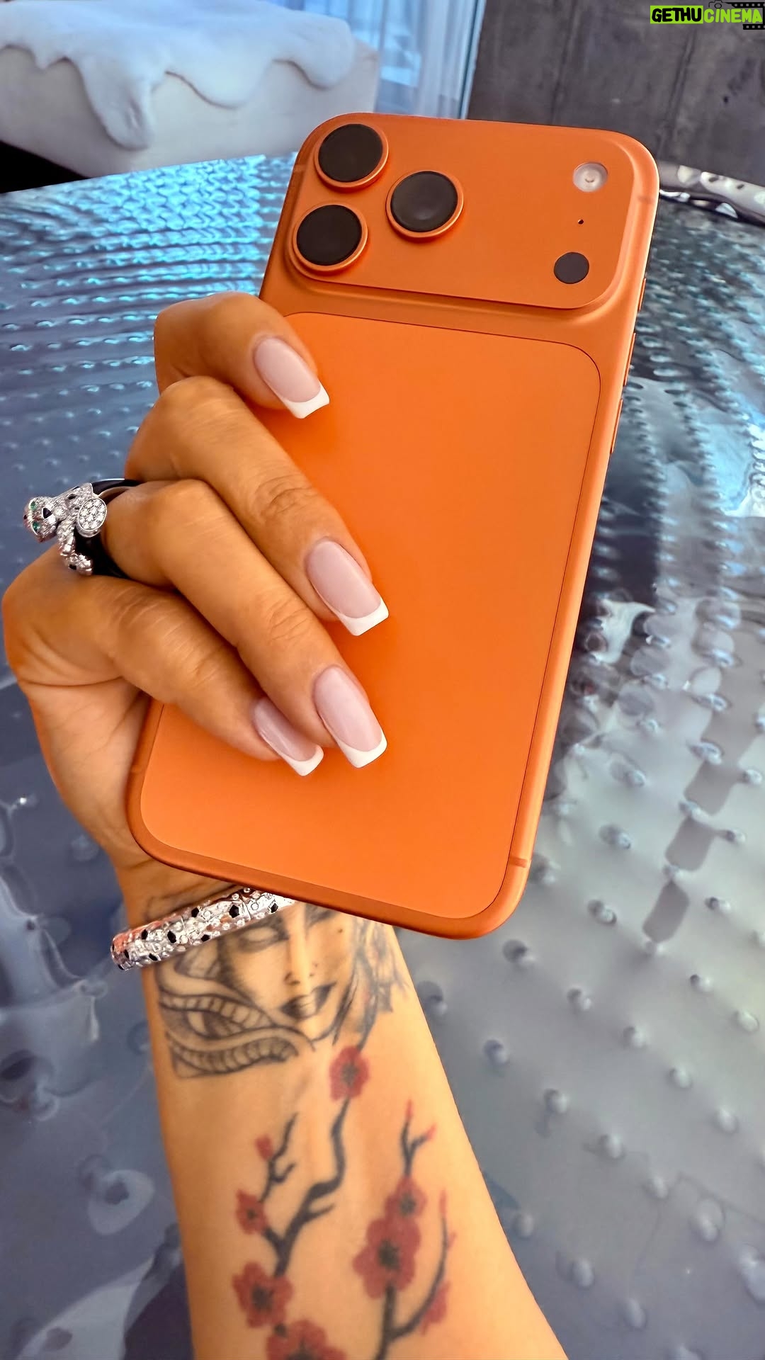 Shorena Begashvili - 13.3K Likes - 🦀