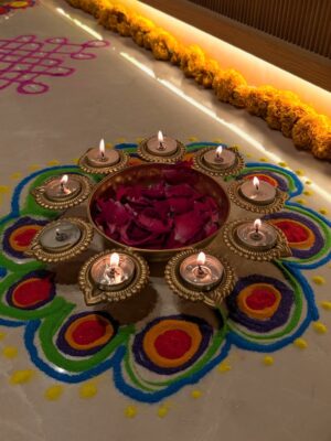 Shreya Ghoshal Instagram - Happy Diwali to everyone 🩷🙏🏻