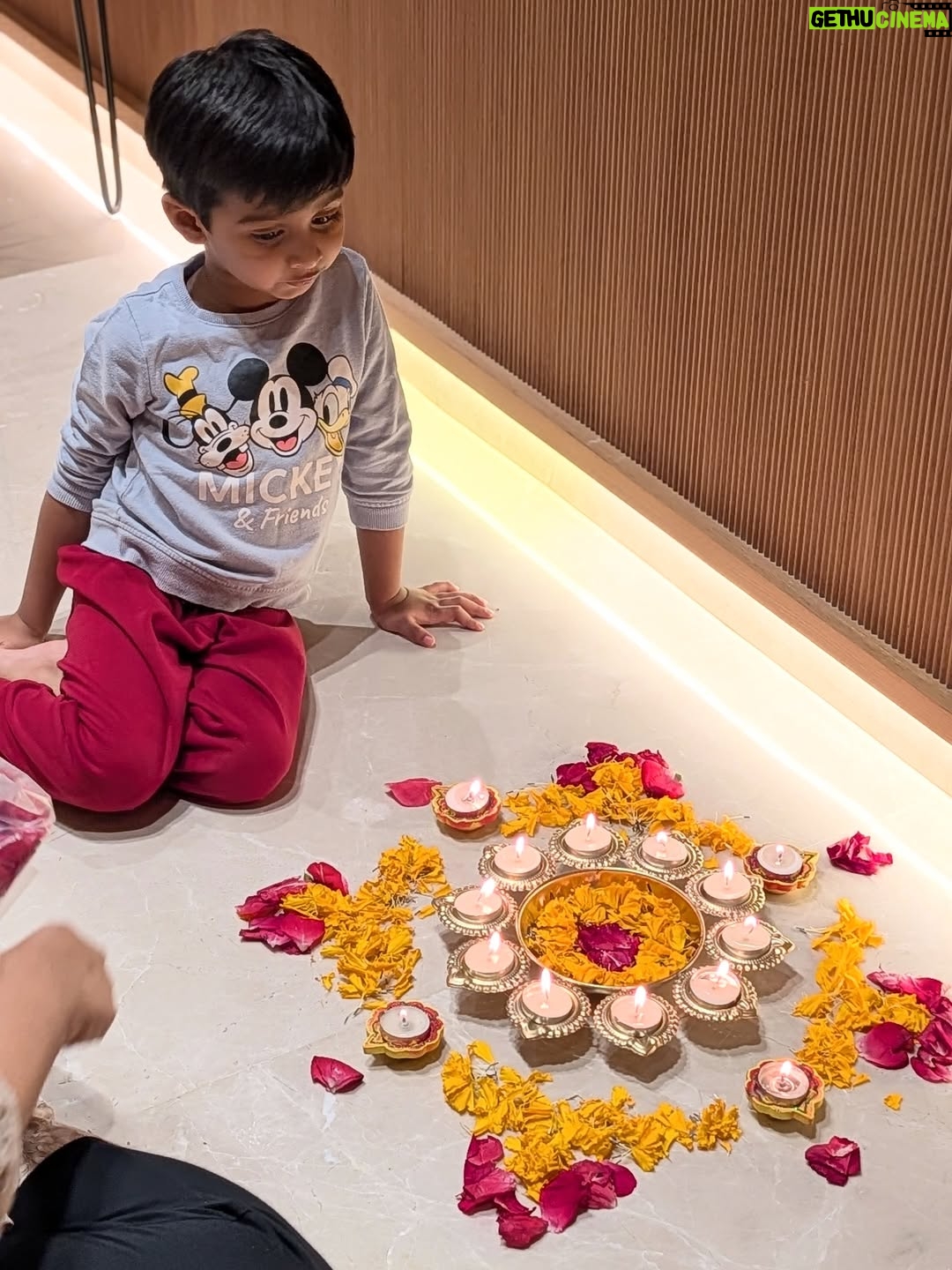 Shreya Ghoshal - 0.9 Million Likes - Happy Diwali to everyone 🩷🙏🏻