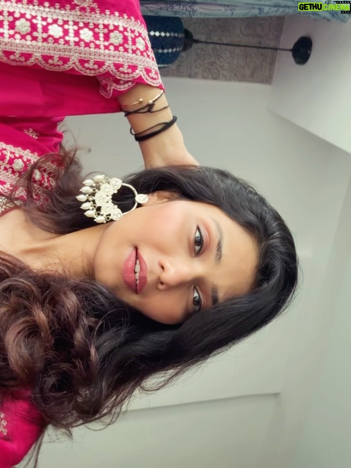 Shreya Jaiswal - 1.8K Likes - Until next time…
And before it gets too late posting about this time 🥹🫶🏼

#ganeshchaturthi2025 #ganpati #festive
