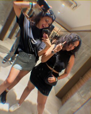 Shreya Jaiswal Instagram - Those who know they know 😏
#sunburn #thosewhoknowtheyknow #rave #raverscommunity #rave2025 #goomgum #goomgummusic