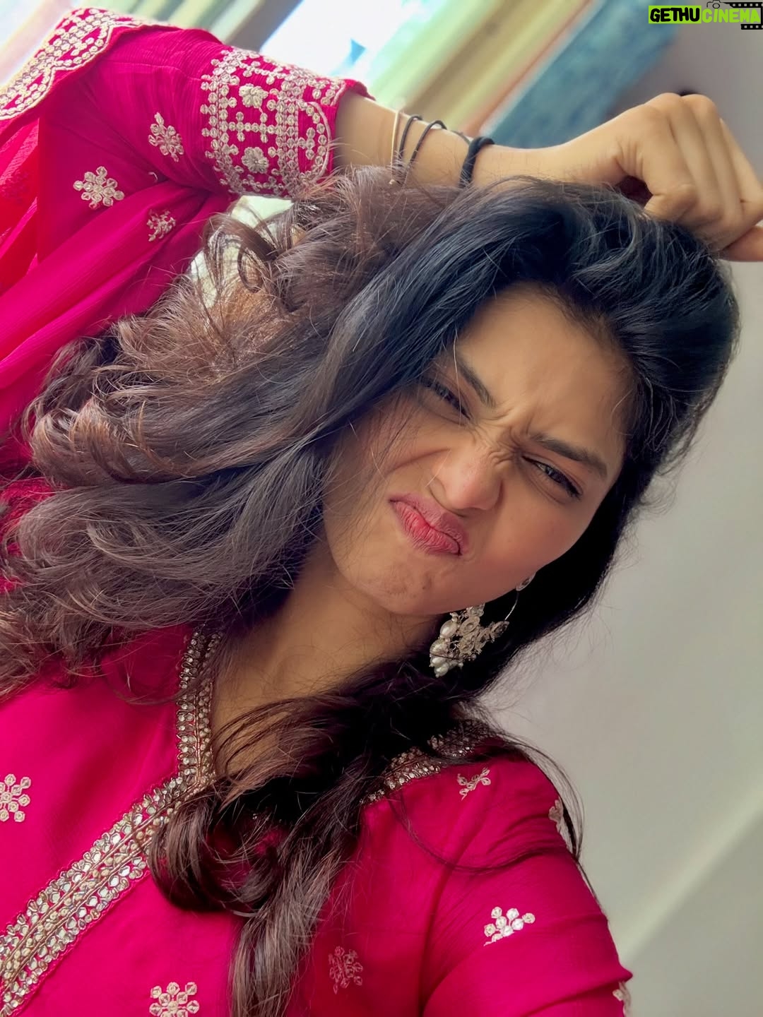 Shreya Jaiswal - 1.8K Likes - Until next time…
And before it gets too late posting about this time 🥹🫶🏼

#ganeshchaturthi2025 #ganpati #festive
