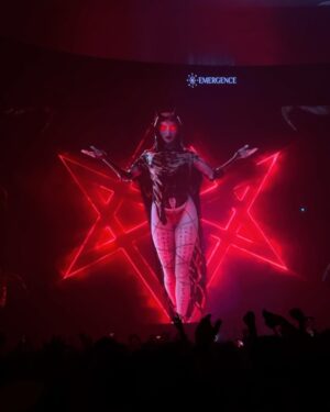 Shreya Jaiswal Instagram - Those who know they know 😏
#sunburn #thosewhoknowtheyknow #rave #raverscommunity #rave2025 #goomgum #goomgummusic