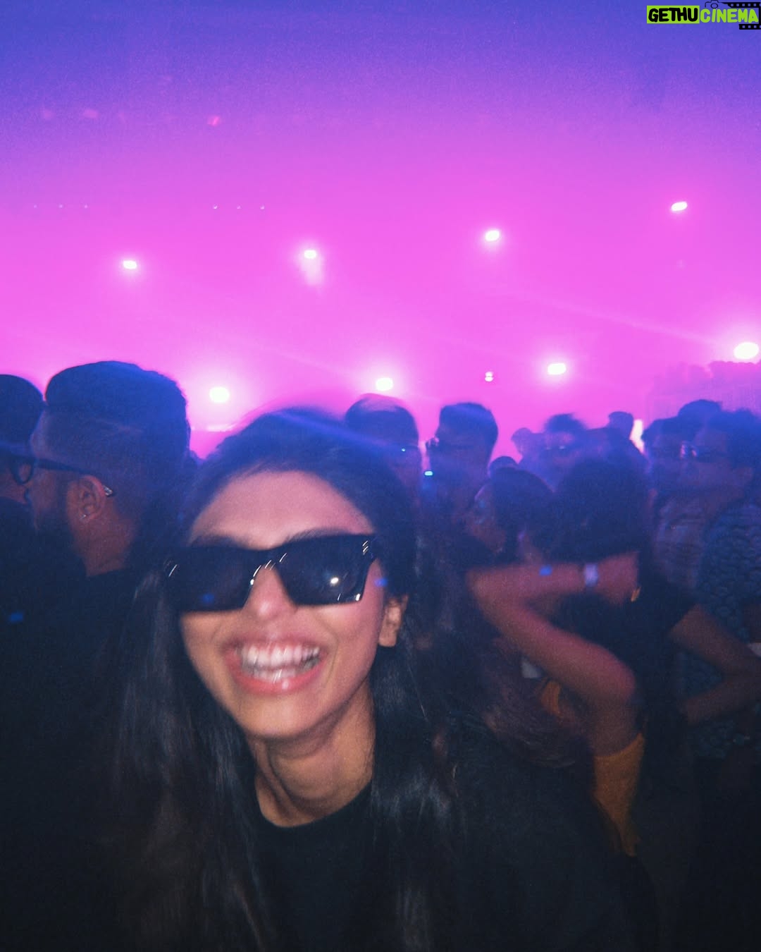 Shreya Jaiswal - 3.5K Likes - Those who know they know 😏

#sunburn #thosewhoknowtheyknow #rave #raverscommunity #rave2025 #goomgum #goomgummusic