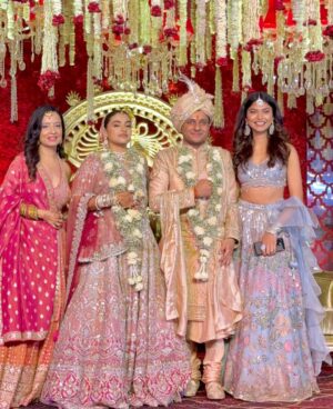 Shreya Jaiswal Instagram - Shaadi kisi ki bhi ho, gallery mera he full ho jaata hai 👀

Major shoutout to @krupa_jain for this beautiful outfit and @kyaayaarshaurya for such wonderful photography and more importantly being patient with me 🥹🫶🏼

P.S. If you’re wondering what am I doing in my pictures with @vasundhara_daga , it’s just me explaining her where was I missing throughout the festivities. 😭

Also, last picture is just me looking out for meravala 😋

[Indian weddings, lehenga, shaadi, photodump]
#therachitsunidhiwedding✨ #fashionphotography #jaipur