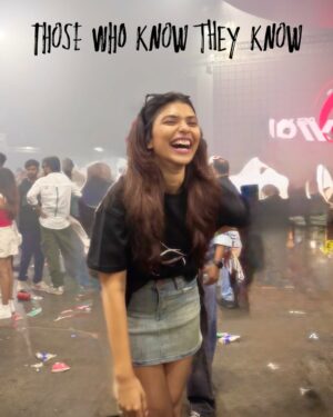 Shreya Jaiswal Instagram - Those who know they know 😏
#sunburn #thosewhoknowtheyknow #rave #raverscommunity #rave2025 #goomgum #goomgummusic