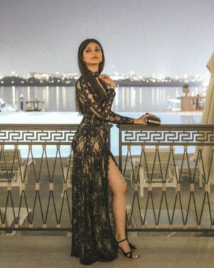 Shreya Jaiswal Instagram - Time stood still…

[india, Mumbai, Dubai, UAE, cocktail, gown, launch event, photodump, photoshoot, black gown, photo inspiration, outfit inspiration]