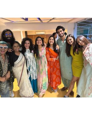 Shreya Shanker Instagram - Firsts are always special 💛
Watch Dil Dosti Dilemma on @primevideoin #dildostidilemmaonprime
.
.
.
I had the best time playing Ariana, thank you so much for giving me this wonderful opportunity and for letting me be part of the beautiful world of #dddonprime @wowdebbierao @tiajhaaa @deepmetkar @tyyproductions @rishubartaria @timestalent
.
.
Go check out the warm hug of a show with your friends and family now!!! 💛💛