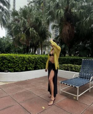Shreya Shanker Instagram - Same time last year 🏝️
Too drunk in vacay mode to post anything 💁🏻♀️