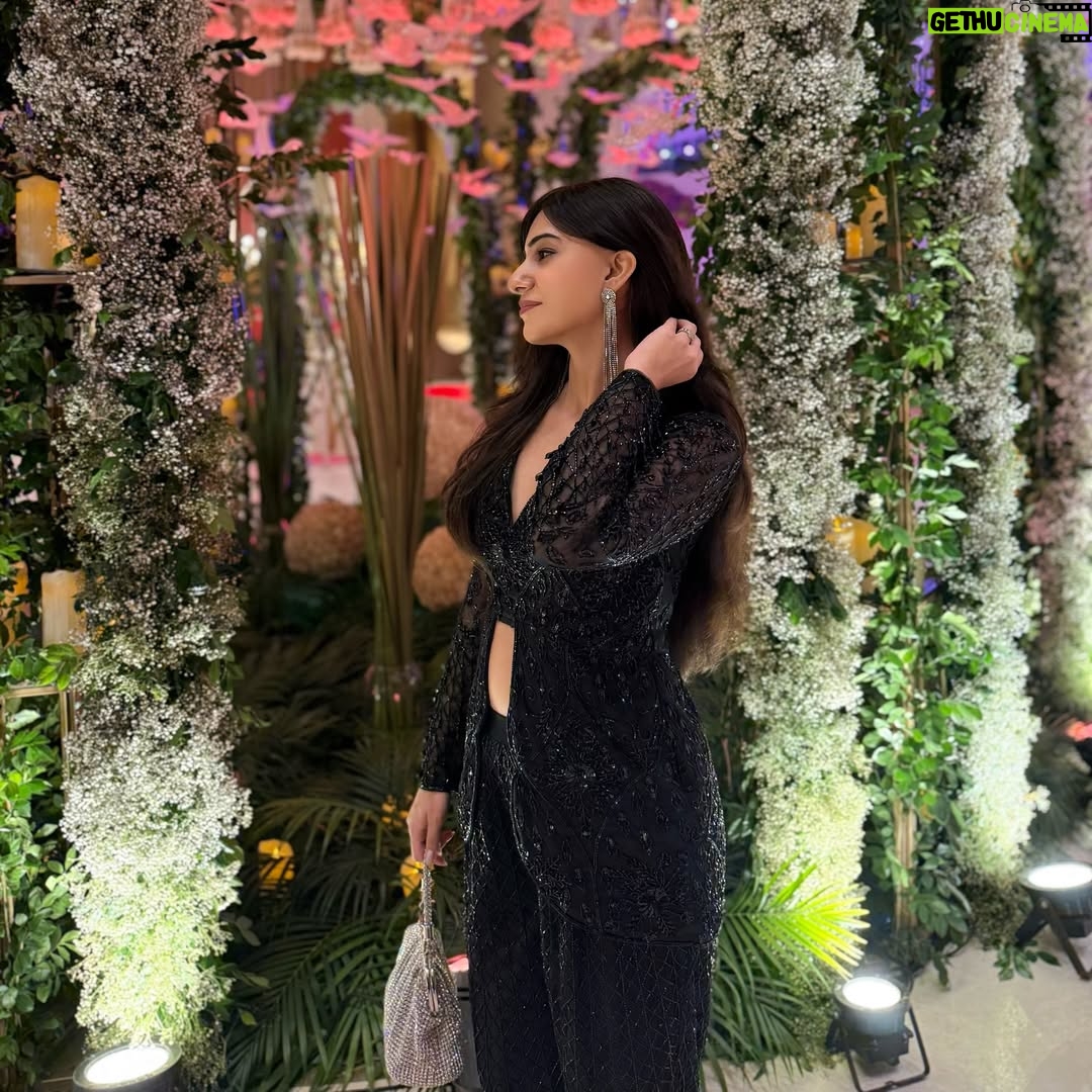 Shreya Thukral - 1K Likes - everything festive and bling with @libascafe 💫 

.
.
.

#DesiGlam #LehengaSet #FestiveLook #IndianEthnicWear #WeddingOutfitInspo #DesiStyle #EthnicOOTD #LehengaLovers #FestiveFashion #IndianWear #BridalLookBook #IndianFestiveStyle #TraditionalChic #glam #Look #Outfit #OutfitInspo #trend #Festiveseason #explorepage✨ 

[ Desi glam, ethnic wear, Indian festive outfit, wedding lehenga, traditional attire, festive fashion, Indian ethnic style, glamorous Indian wear, ethnic glam look, Indian wedding style, wedding outfits, outfit inspo ]