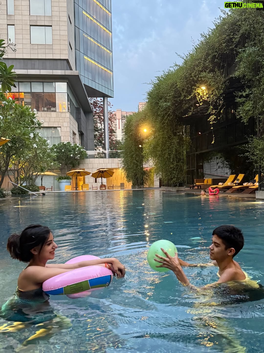 Shreya Thukral - 2.5K Likes - Nobody talks about how peaceful life is when you just hit the gym, focus on yourself, your goals and God.

#selflove #loveyourself #fyp #explorepage✨