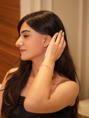 Shreya Thukral Instagram - Your wrist’s new obsession✨

The Classic Tennis Bracelet by Guyal — crafted in 925 silver and set with lab‑grown diamonds for a sparkle that’s minimal, timeless, and effortlessly luxe. 💎

Shop now — link in @guyal_india’s bio. 💫

[classic tennis bracelet, 925 silver bracelet, lab grown diamond bracelet, minimal luxury jewellery, festive jewellery]