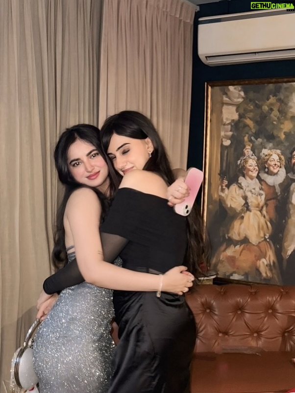 Shreya Thukral - 1K Likes - Together, we have fun (but always in style) 💝💘💖💕💞💓💗

.
.

#besties #bestfriends #bffgoals