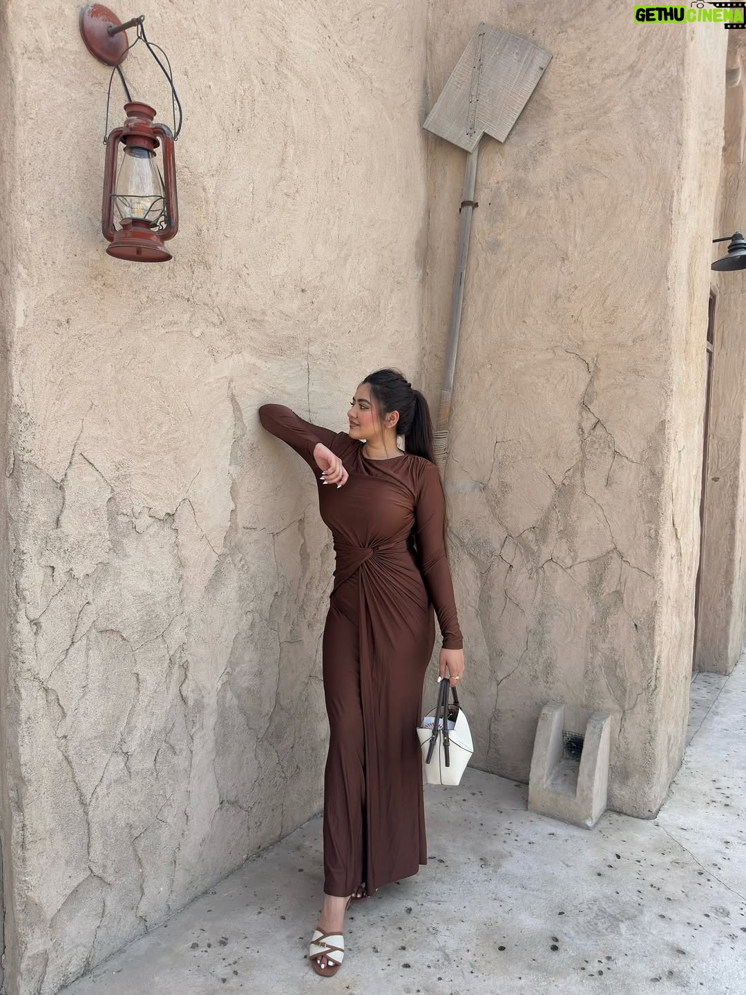 Shrija Tyagi - 6.1K Likes - Another day🫶🏻🌙🪞