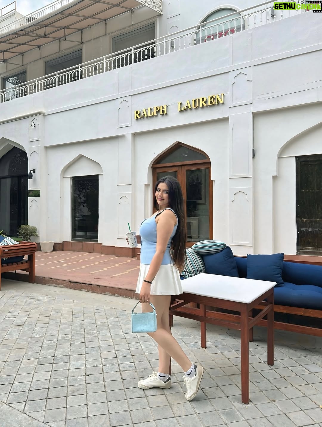Shrija Tyagi - 12.4K Likes - Always on a hunt for coffee 🧋