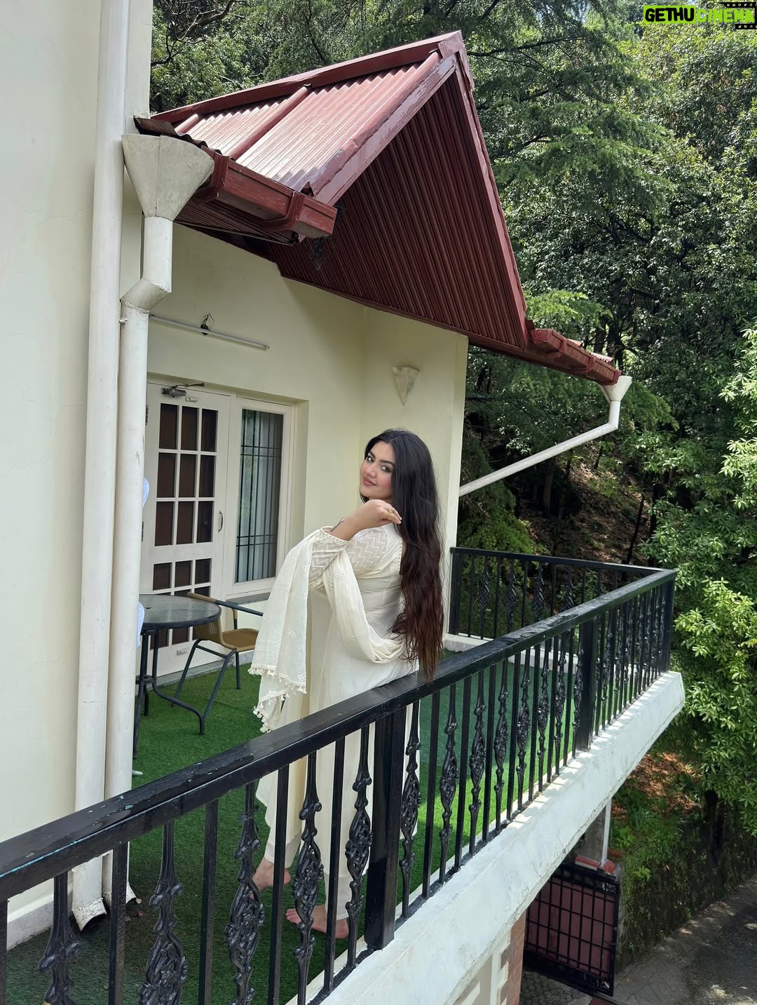 Shrija Tyagi - 6K Likes - 🤍🫶🏻