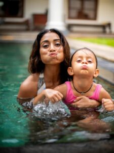 Actress Shriya Saran HD Photos and Wallpapers October 2025