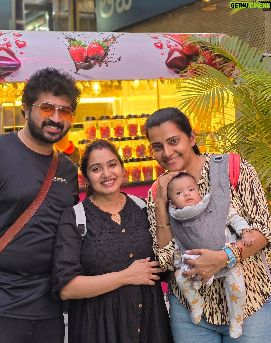 Shruthi Raj - 86.8K Likes - IN THE QUIET OF A FRIEND'S HOME,HOLDING THEIR CHILD.YOU FEEL THE UNBREAKABLE BOND OF FAMILY,EVEN IF NOT BY BLOOD❤️❤️❤️
MOMENTS WITH MY LACHU THANGAM😘😘😘