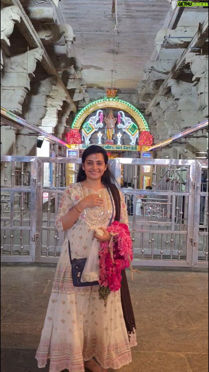 Shruthi Raj - 59.1K Likes - LET THE TEMPLE ENERGY REVIVE, INSPIRE AND GUIDE YOU 🙏🙏🙏 VETRIVEL MURUGANUKKU HAROGARA 🙏🙏🙏