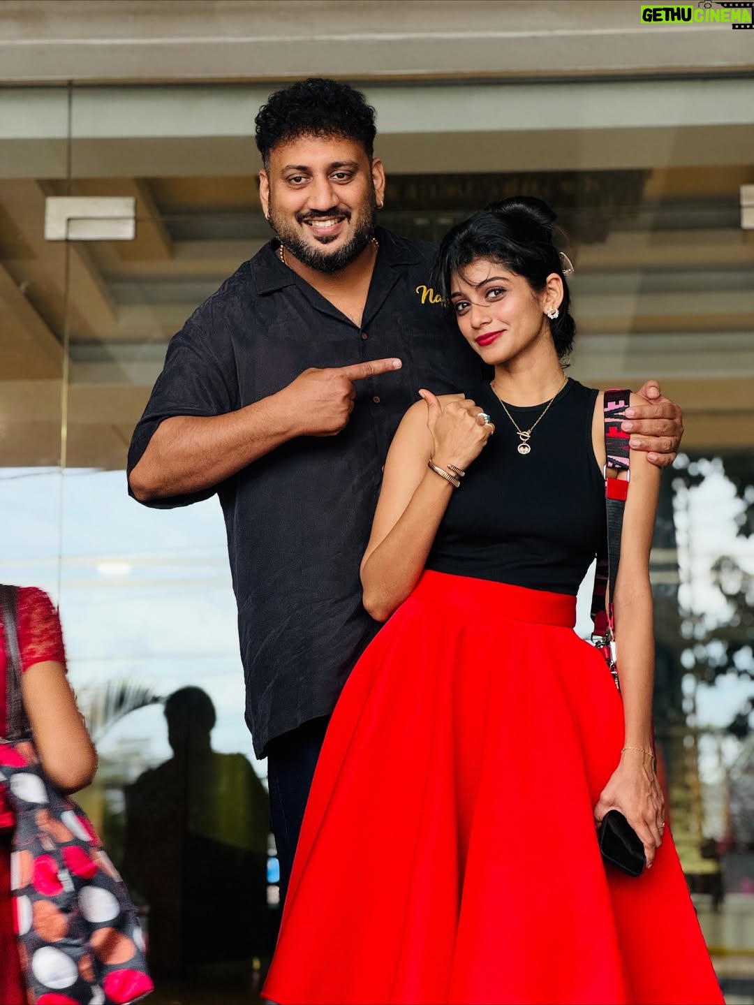 Shruthi Rajanikanth - 21.8K Likes - A friendship that travels for ever ❤️ @arjunsomasekhar check out the last pic for our kumman 🤣🤣