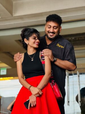 Shruthi Rajanikanth Instagram - A friendship that travels for ever ❤️ @arjunsomasekhar check out the last pic for our kumman 🤣🤣