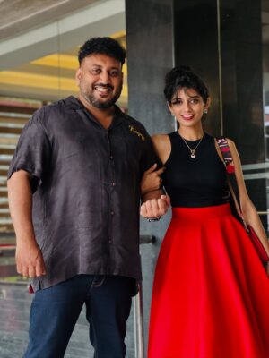 Shruthi Rajanikanth Instagram - A friendship that travels for ever ❤️ @arjunsomasekhar check out the last pic for our kumman 🤣🤣