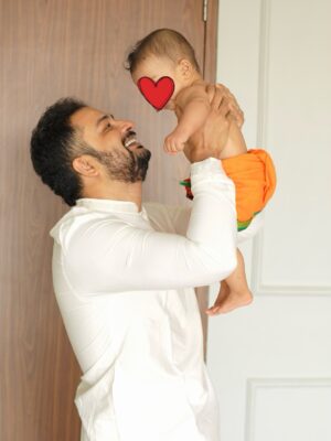 Shruti Kanwar Instagram - Celebrating my little one’s first taste of food ♥️🥣