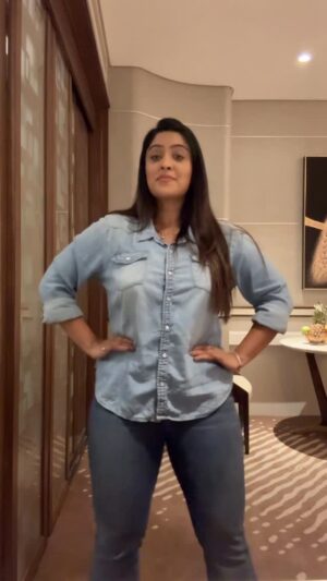 Shubhi Sharma Instagram - Superb song @singhpawan999 

#bhojpuri #song #shubhisharma #trendingreels #bhojpuri #viralreels