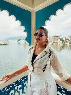 Shubhi Singh Instagram - Kya baat hai. ⚡️
.
.
.
#udaipur #travelling #indiatravel #rajasthan #mewar