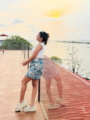 Shumayla Shaikh Instagram - Golden hours š¼
#instagood #travel #sunset #explore #look #pose