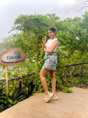 Shumayla Shaikh Instagram - Golden hours š¼
#instagood #travel #sunset #explore #look #pose