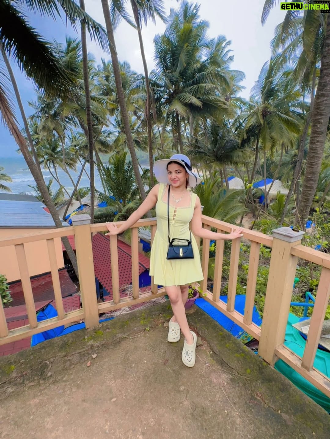 Shumayla Shaikh - 1K Likes - Making memories 🦋🌼

Edit @innocent_zaid____ 

#holiday #explore #goa #vaccation #insta #love