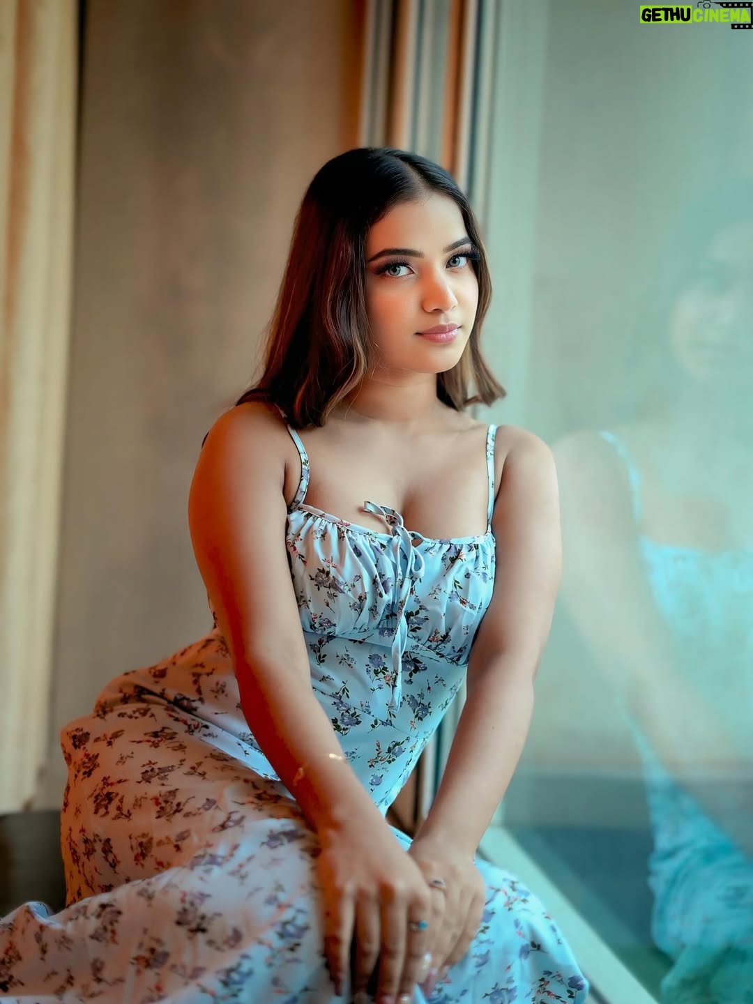 Shumayla Shaikh - 1.2K Likes - A lil cute 🦋

Makeup @namra.makeupartist 
Click @ayushfilmss 
Edit @innocent_zaid____ 

#trending #explore #love #instastyle #instagram #instagood