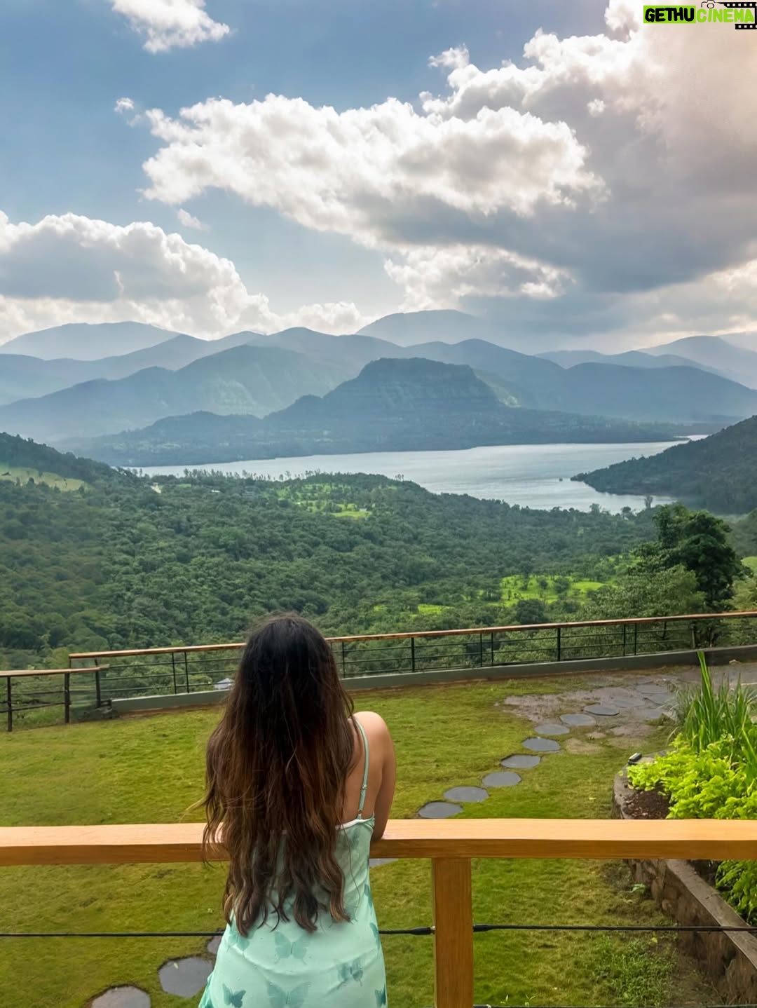 Shumayla Shaikh - 1.8K Likes - Kabhi lage khawabon ko mai kabu karu ✨🦋

Edit @innocent_zaid____ 

#trending #explore #instagood #instagram #view #mountain