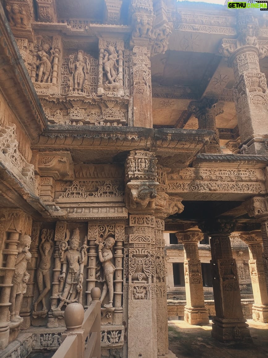 Shweta Basu Prasad - 32.2K Likes - Got a day off after wrapping my film’s shoot and headed straight to Rani Ki Vav, an 11th century architectural wonder! 
.
No 3D, no AI, no machines, just pure genius! 
.
On my way back to the airport, also stopped at the 15th century Rudabai stepwell. Equally stunning! 
.
Yatha drishti.. Tatha Shrishti. Our ancestors were so cool! 
.
#ranikivav #rudabaistepwell #indianarchitecture