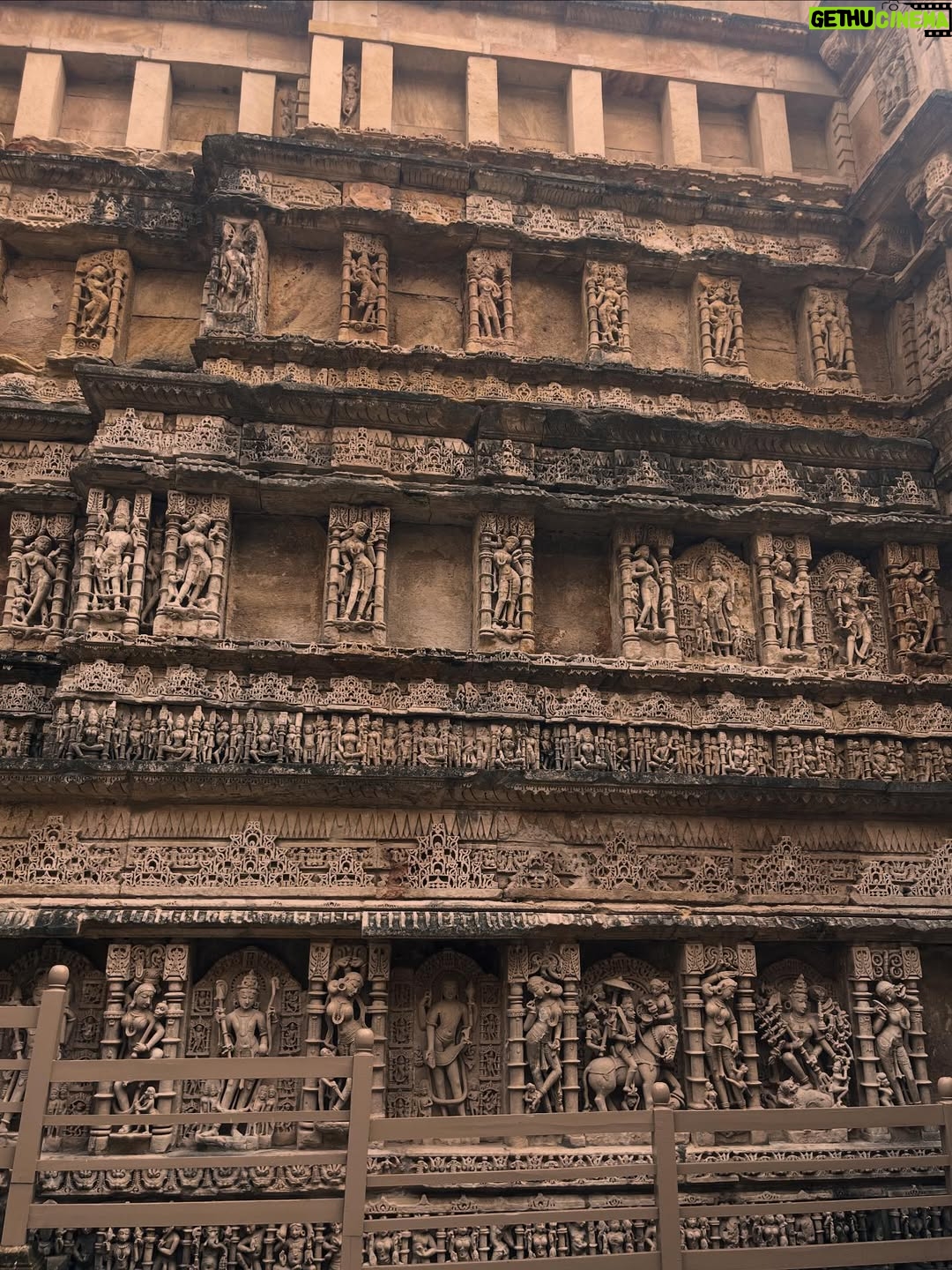 Shweta Basu Prasad - 32.2K Likes - Got a day off after wrapping my film’s shoot and headed straight to Rani Ki Vav, an 11th century architectural wonder! 
.
No 3D, no AI, no machines, just pure genius! 
.
On my way back to the airport, also stopped at the 15th century Rudabai stepwell. Equally stunning! 
.
Yatha drishti.. Tatha Shrishti. Our ancestors were so cool! 
.
#ranikivav #rudabaistepwell #indianarchitecture