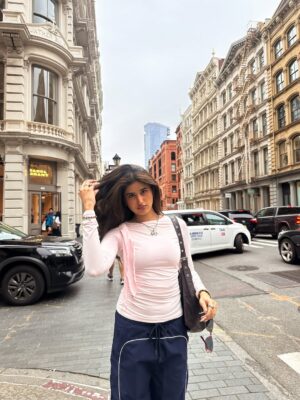 Shweta Bhintade Instagram - Yew Nork
Accessories: @arykai.collective
Top: @savana
Coupon code: shweta38