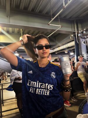 Shweta Bhintade Instagram - Had to document my football era.
#BudweiserIndia #Budweiser #FifaClubWorldCup
#CelebrationInTheMaking
