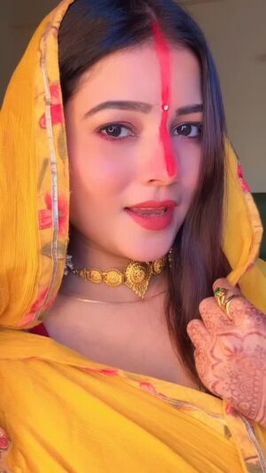 Shweta Jaiswal Instagram - Pardeshiya 🙏🏻☀️🌺